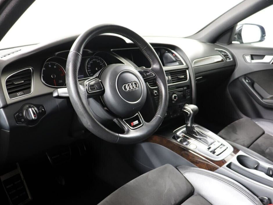 Audi A4 2.0 РКПП, 2013, 127 000 км фото 9