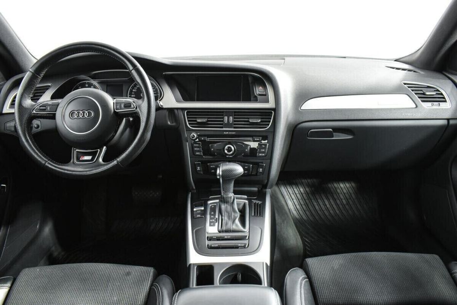 Audi A4 2.0 РКПП, 2013, 129 000 км фото 10