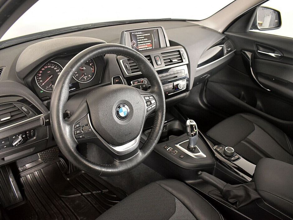 BMW 1 серии 1.5 АКПП, 2017, 85 000 км фото 8