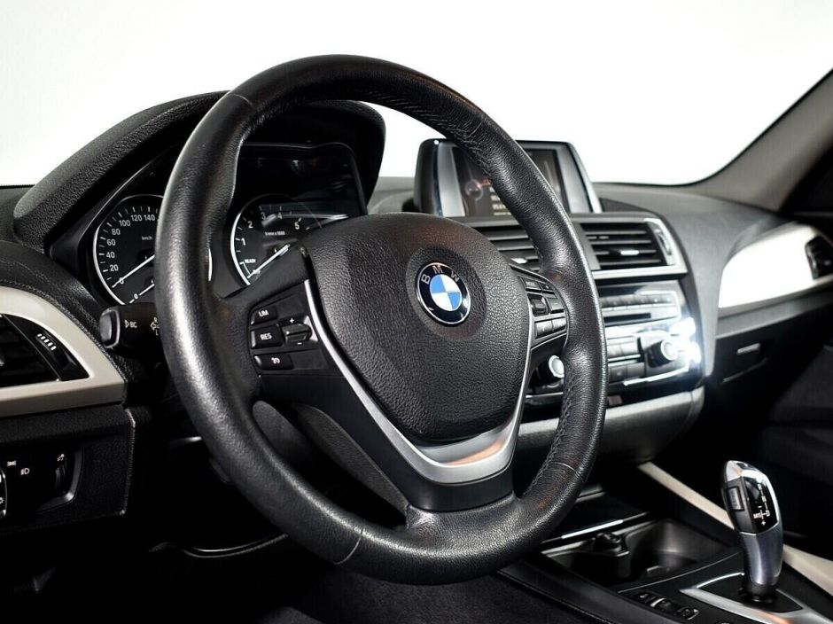 BMW 1 серии 1.5 АКПП, 2017, 82 000 км фото 9