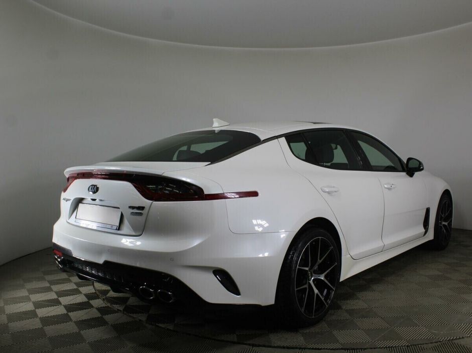 Kia Stinger 2.0 АКПП, 2018, 64 000 км фото 2