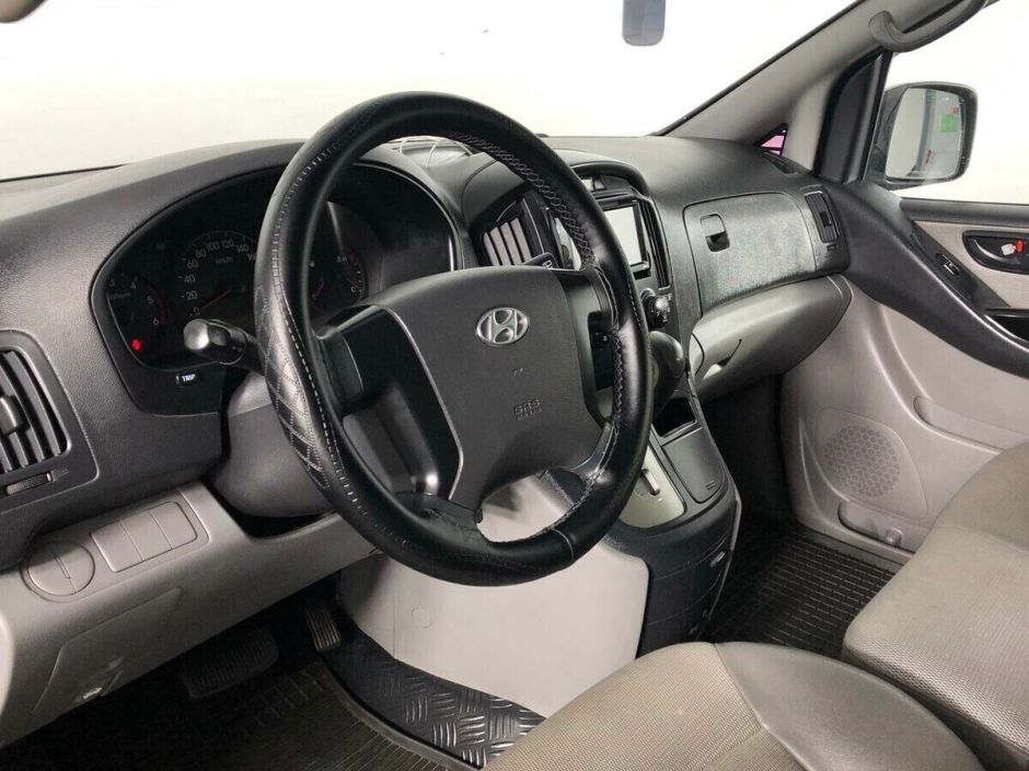 Hyundai Grand Starex 2.5 АКПП, 2014, 113 000 км фото 9