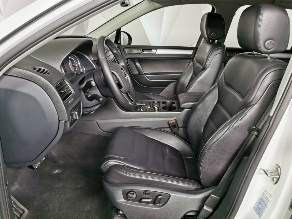 Volkswagen Touareg 3.6 АКПП, 2012, 132 000 км фото 5