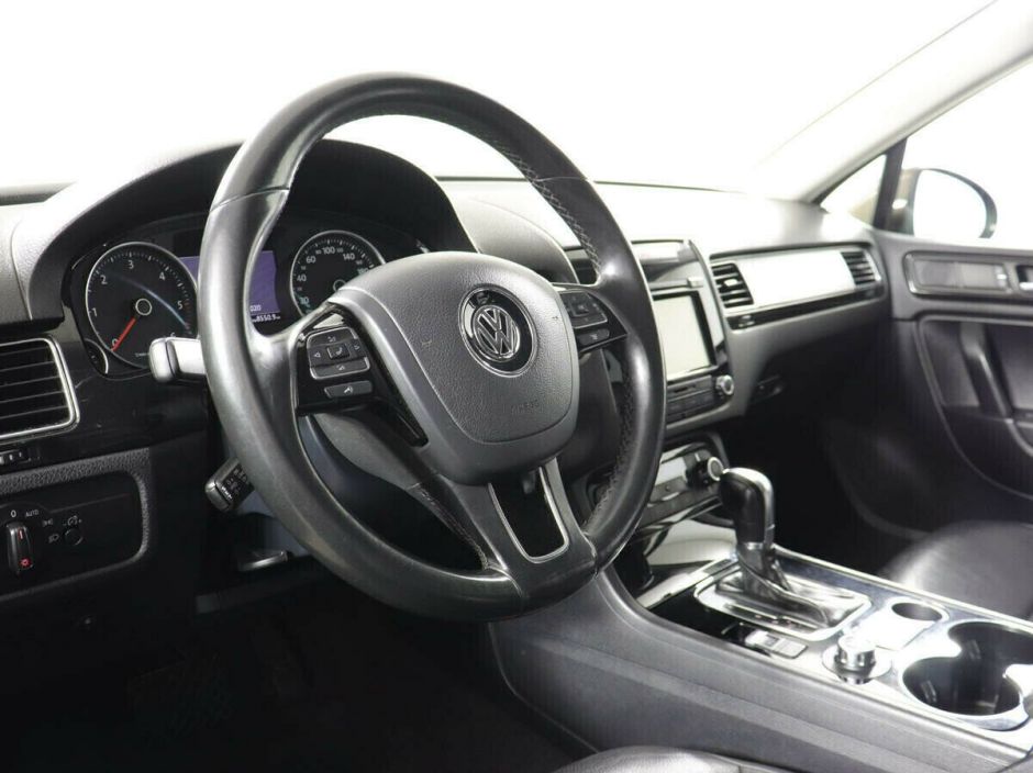 Volkswagen Touareg 3.0 АКПП, 2012, 140 000 км фото 6