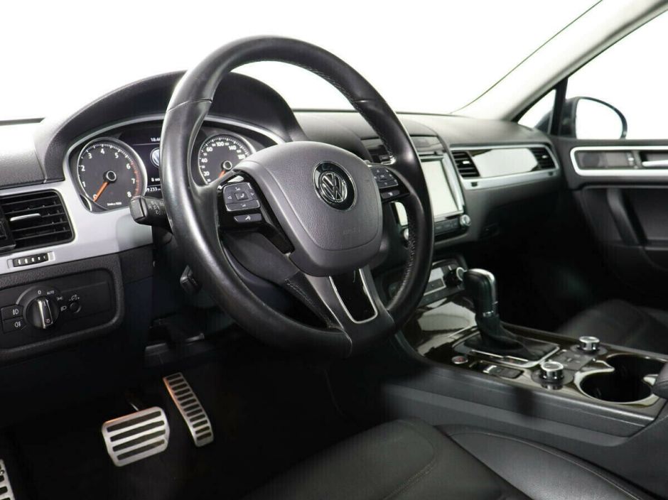 Volkswagen Touareg 3.6 АКПП, 2012, 140 000 км фото 6