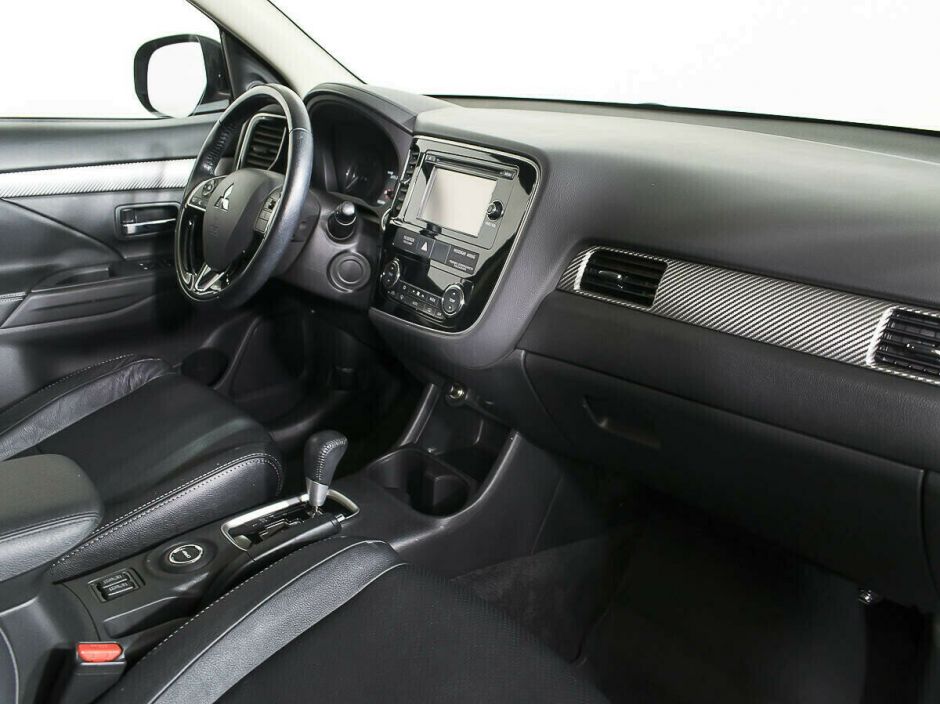 Mitsubishi Outlander 2.0 CVT, 2016, 90 000 км фото 5