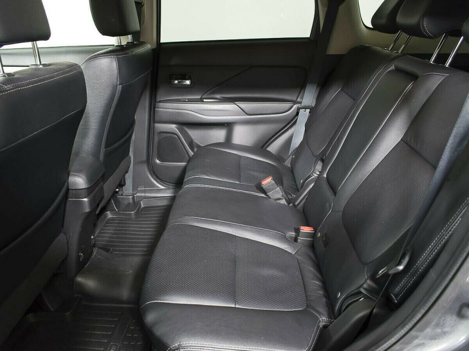 Mitsubishi Outlander 2.0 CVT, 2016, 90 000 км фото 7