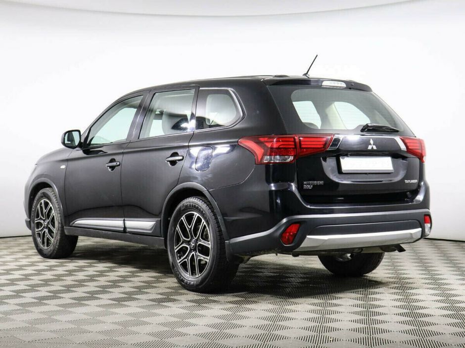 Mitsubishi Outlander 2.4 CVT, 2017, 78 000 км фото 3