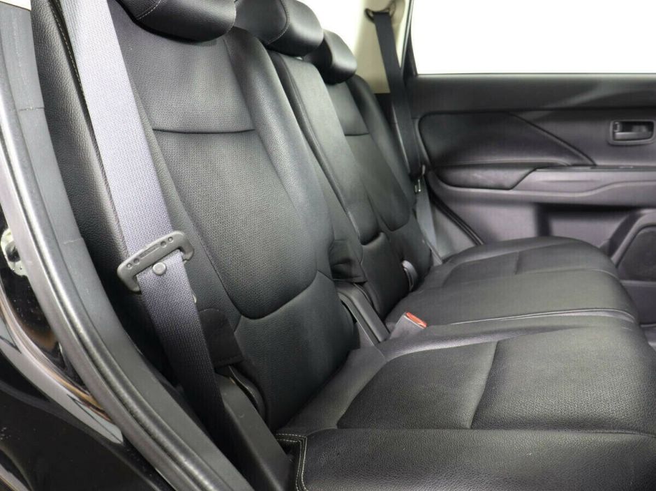 Mitsubishi Outlander 2.4 CVT, 2017, 78 000 км фото 6