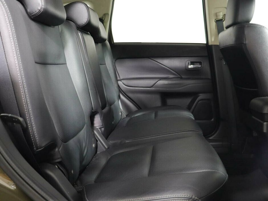 Mitsubishi Outlander 2.4 CVT, 2017, 74 000 км фото 6