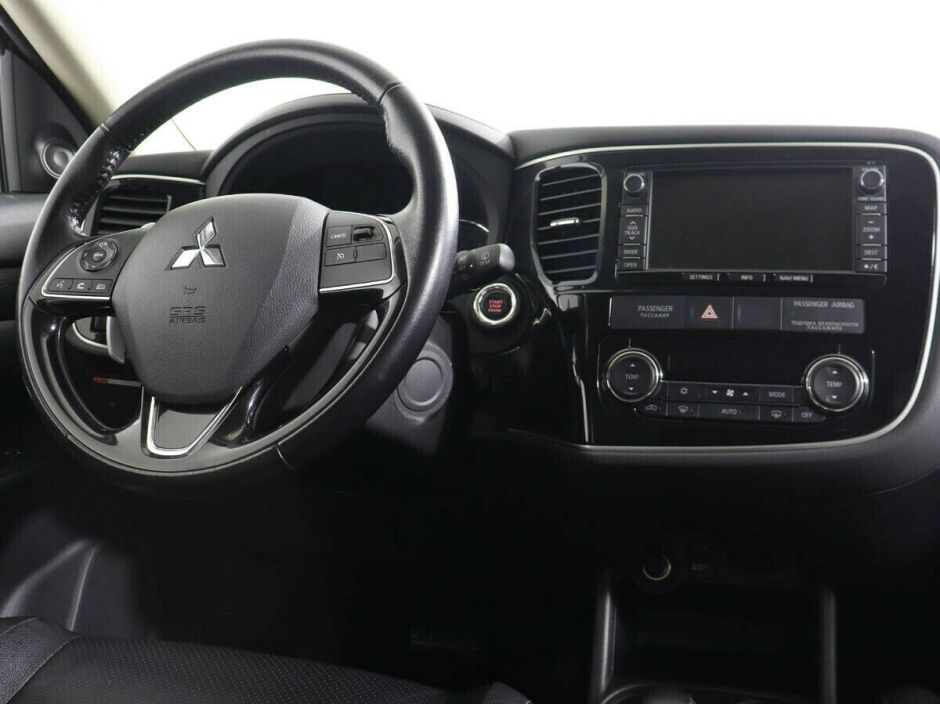 Mitsubishi Outlander 2.4 CVT, 2017, 74 000 км фото 8