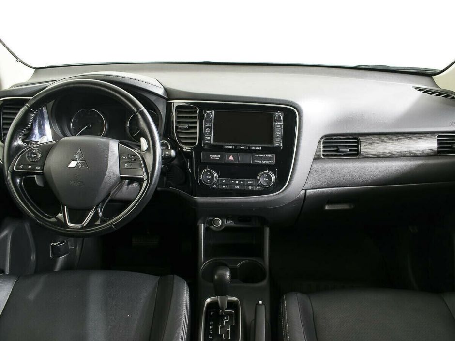 Mitsubishi Outlander 2.4 CVT, 2018, 67 000 км фото 10