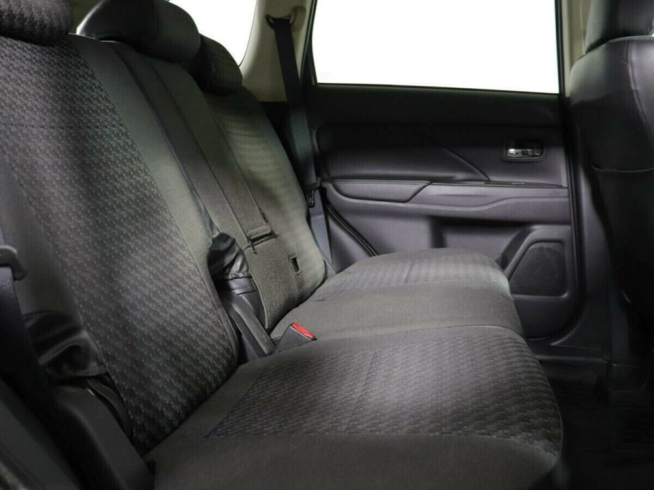Mitsubishi Outlander 2.4 CVT, 2018, 74 000 км фото 6