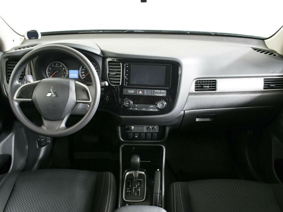 Mitsubishi Outlander 2.0 CVT, 2016, 88 000 км фото 9