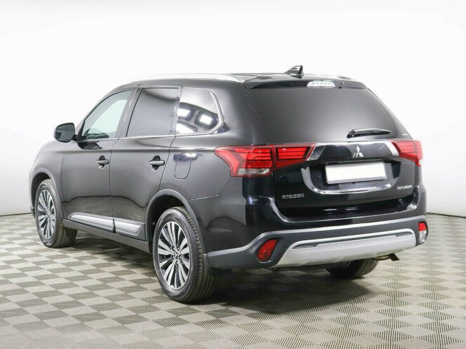 Mitsubishi Outlander 2.0 CVT, 2019, 52 000 км фото 4