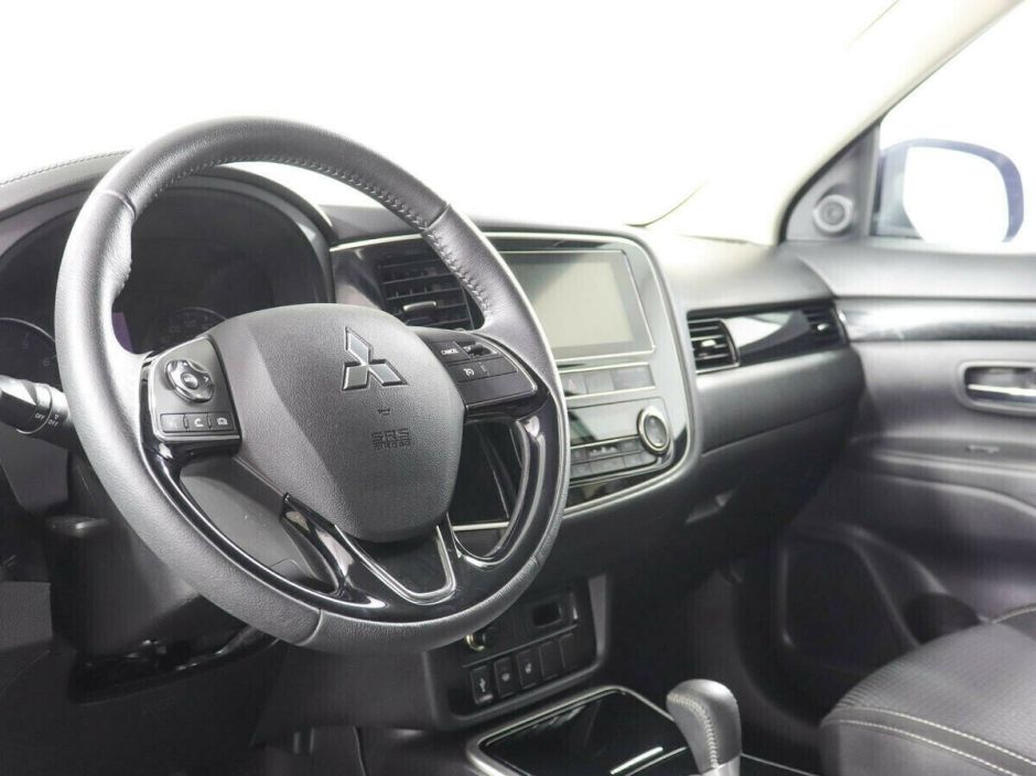 Mitsubishi Outlander 2.0 CVT, 2019, 52 000 км фото 7