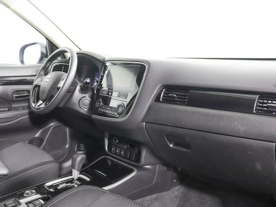 Mitsubishi Outlander 2.0 CVT, 2019, 52 000 км фото 10