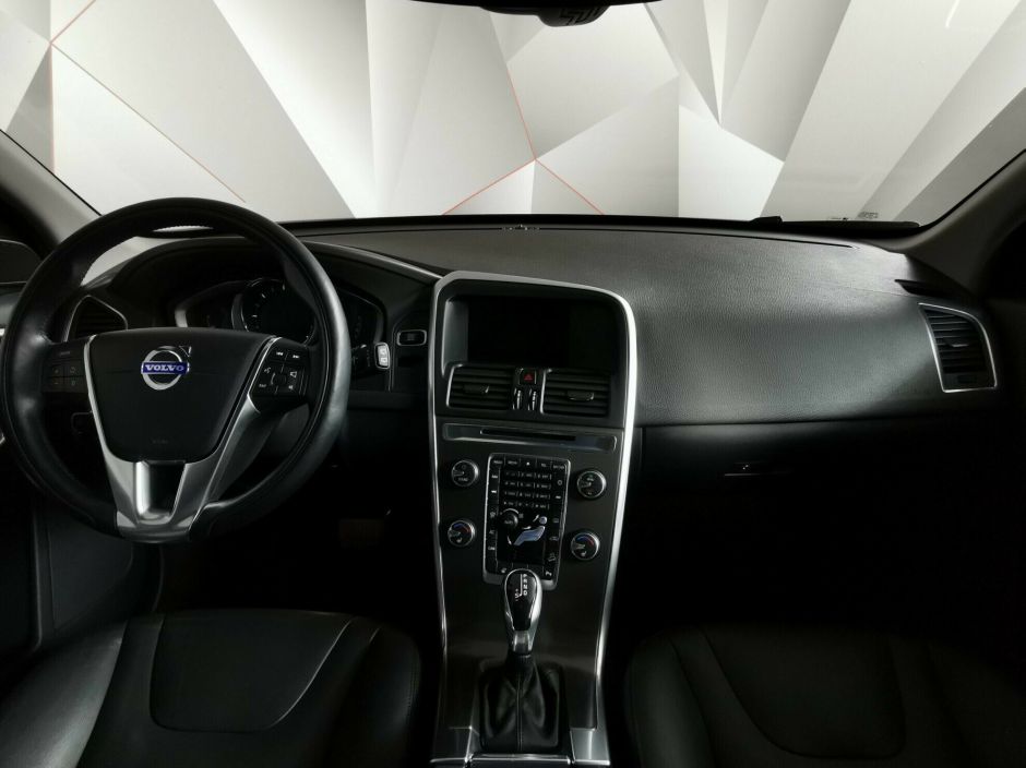 Volvo XC60 2.4 АКПП, 2016, 90 000 км фото 9