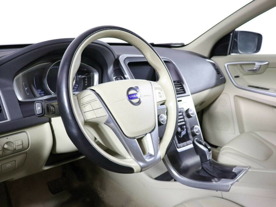 Volvo XC60 2.4 АКПП, 2017, 72 000 км фото 7