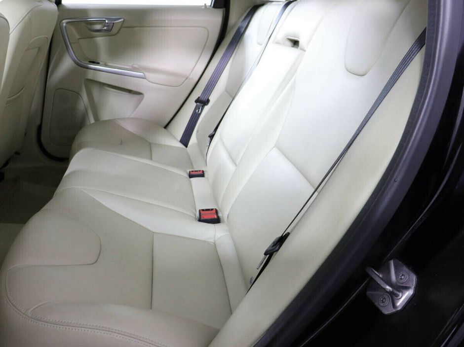 Volvo XC60 2.4 АКПП, 2017, 72 000 км фото 8