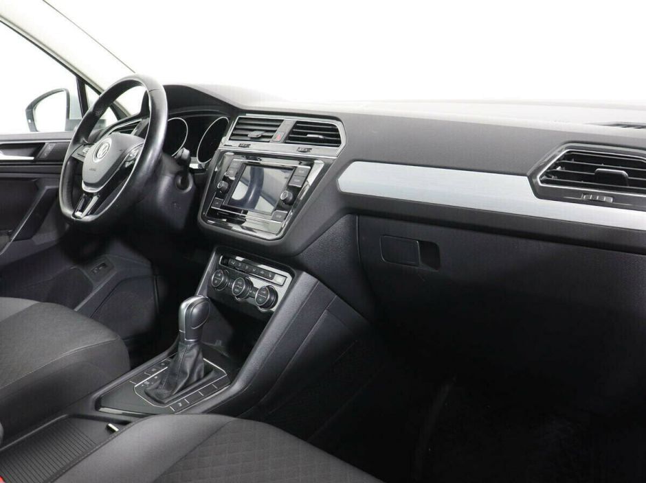Volkswagen Tiguan 1.4 РКПП, 2017, 72 000 км фото 6