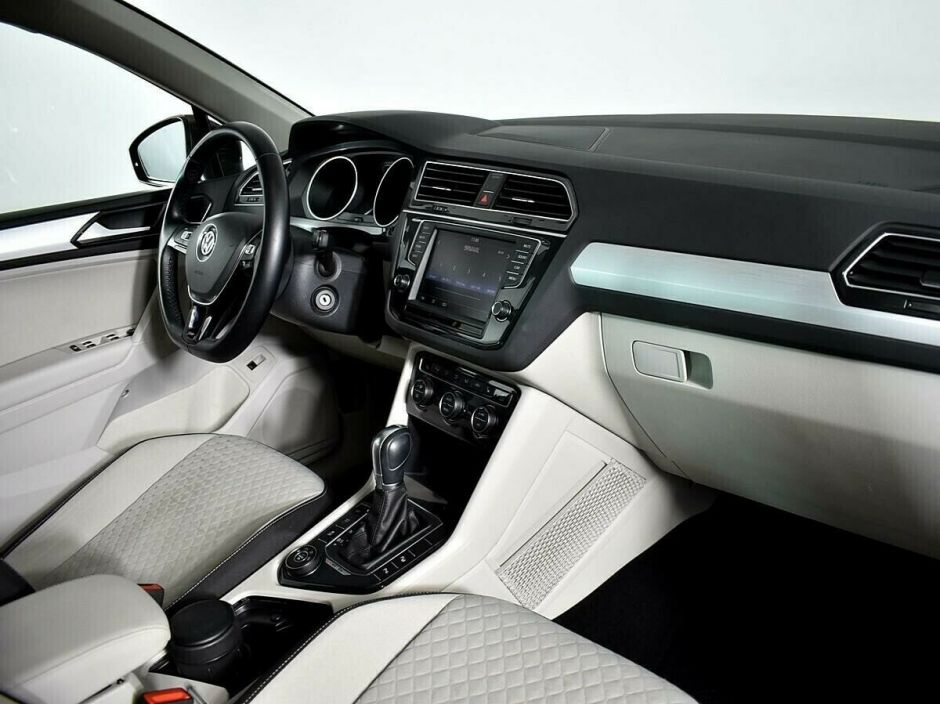 Volkswagen Tiguan 1.4 РКПП, 2017, 78 000 км фото 5