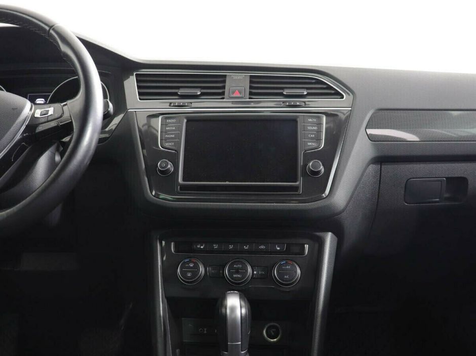 Volkswagen Tiguan 1.5 РКПП, 2018, 62 000 км фото 6
