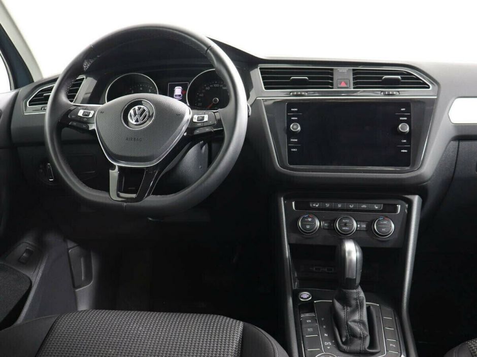Volkswagen Tiguan 1.5 РКПП, 2019, 51 000 км фото 5