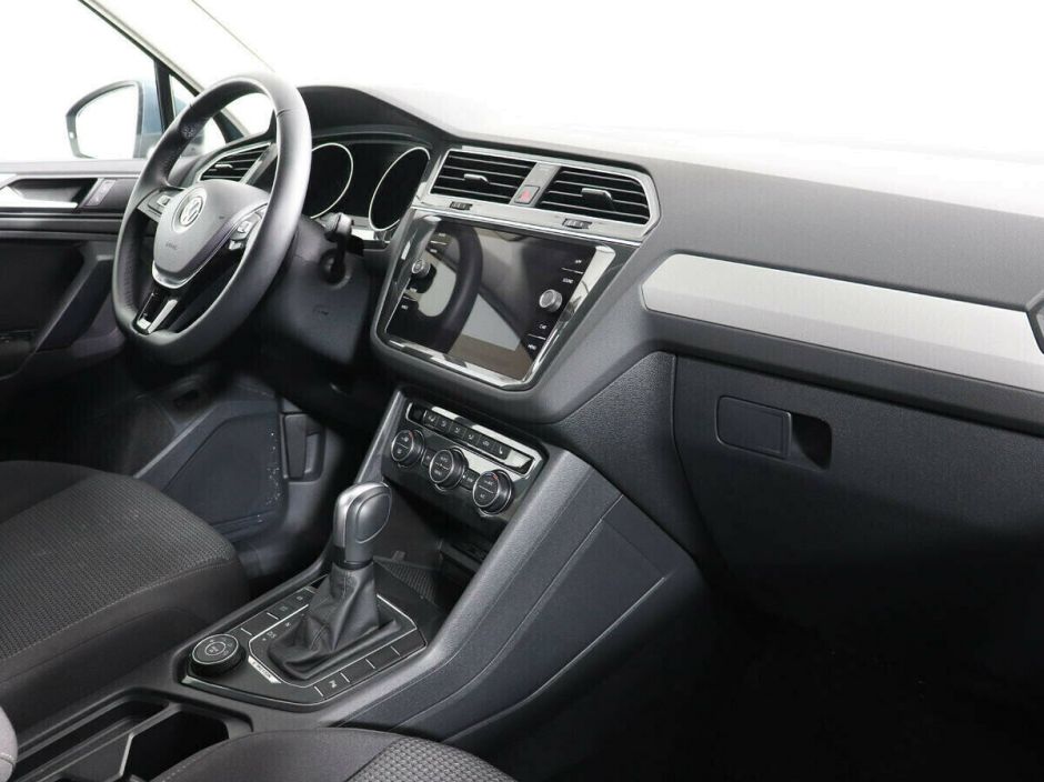 Volkswagen Tiguan 1.5 РКПП, 2019, 51 000 км фото 6
