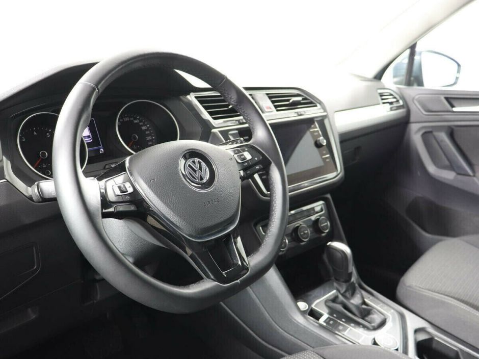 Volkswagen Tiguan 1.5 РКПП, 2019, 51 000 км фото 7
