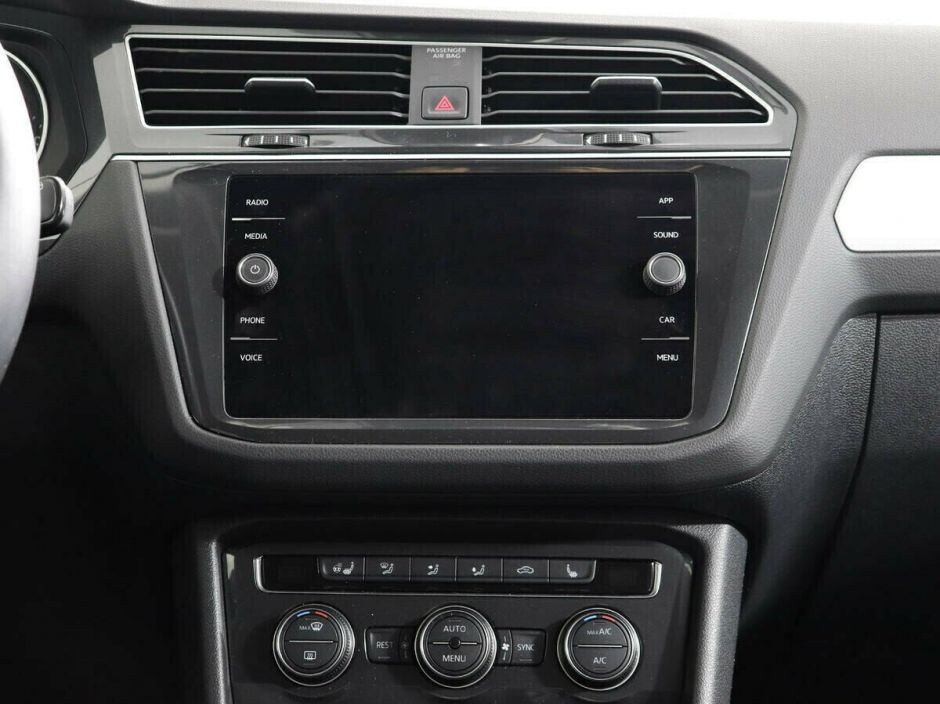 Volkswagen Tiguan 1.5 РКПП, 2019, 51 000 км фото 9