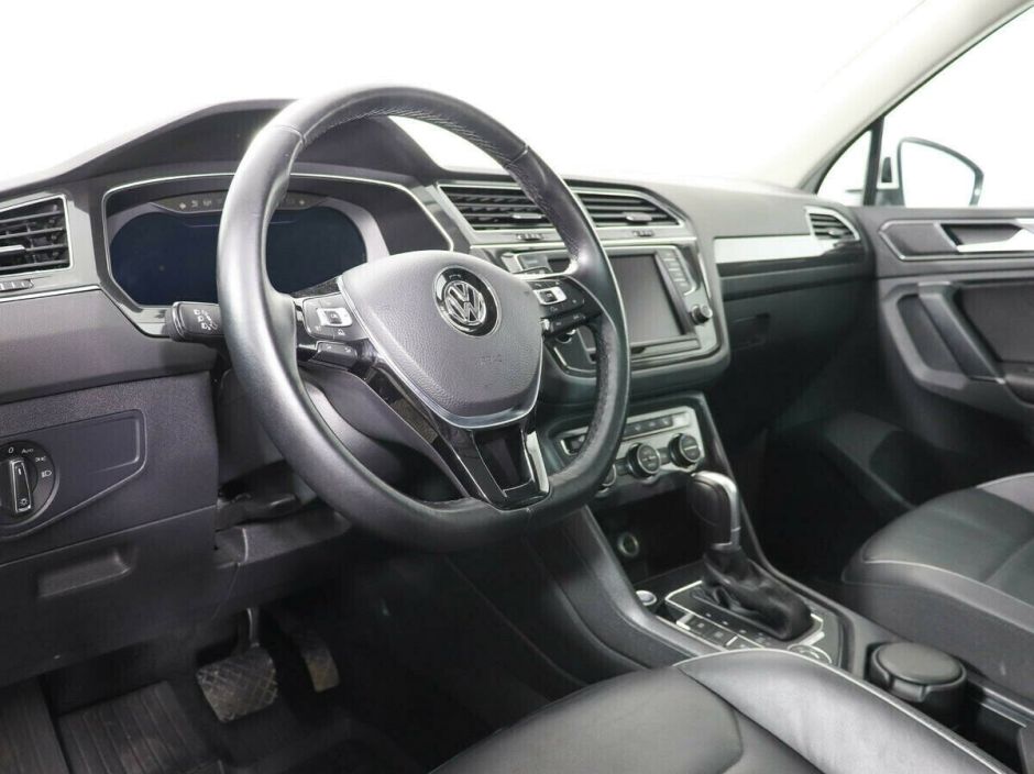 Volkswagen Tiguan 2.0 РКПП, 2017, 77 000 км фото 8