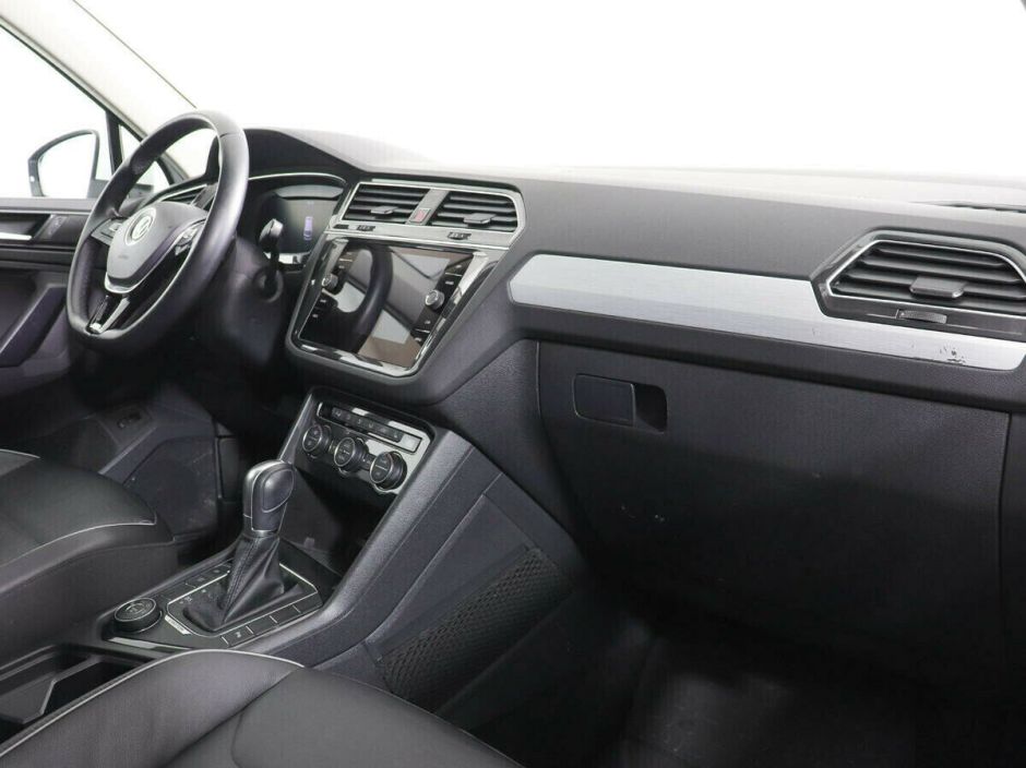 Volkswagen Tiguan 2.0 РКПП, 2017, 72 000 км фото 8