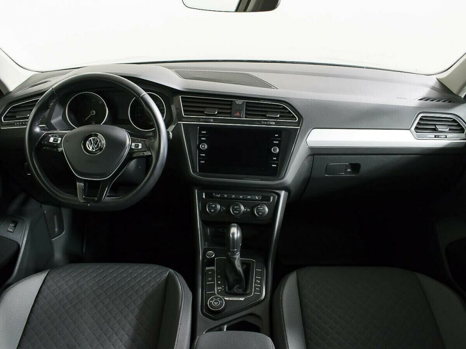 Volkswagen Tiguan 2.0 РКПП, 2017, 79 000 км фото 7