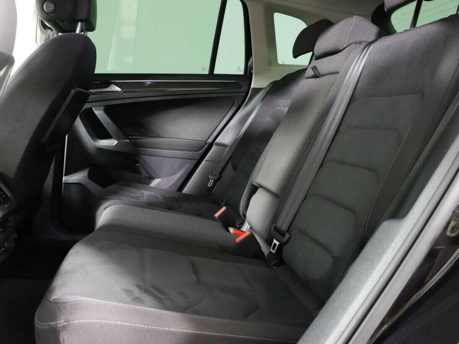Volkswagen Tiguan 2.0 РКПП, 2018, 69 000 км фото 8
