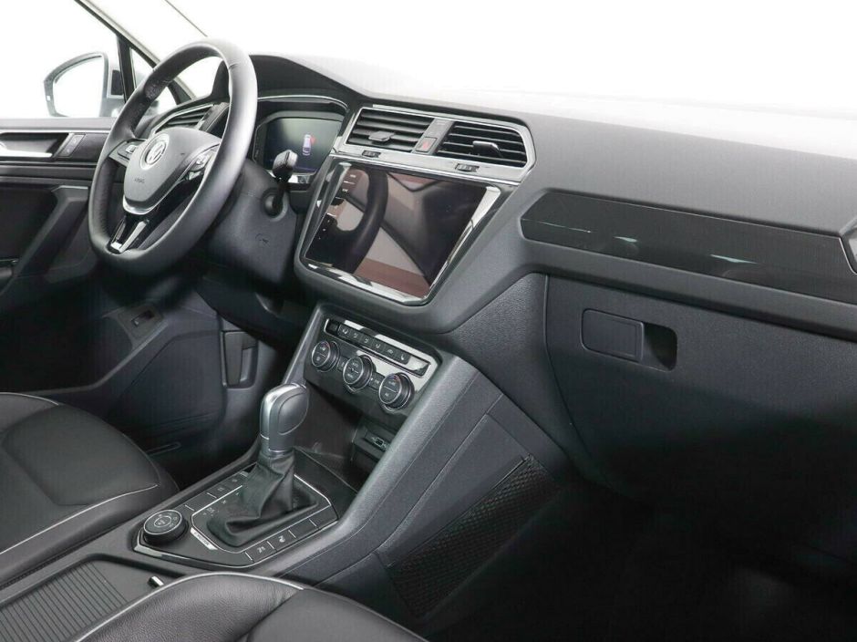 Volkswagen Tiguan 2.0 РКПП, 2018, 64 000 км фото 6