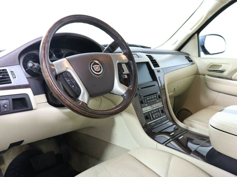 Cadillac Escalade 6.2 АКПП, 2010, 160 000 км фото 6