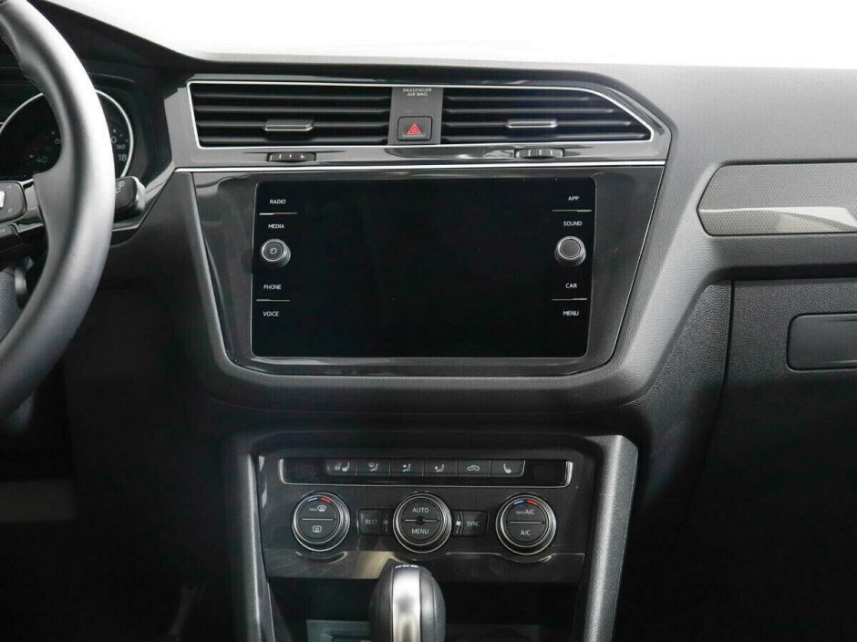 Volkswagen Tiguan 2.0 РКПП, 2019, 53 000 км фото 8