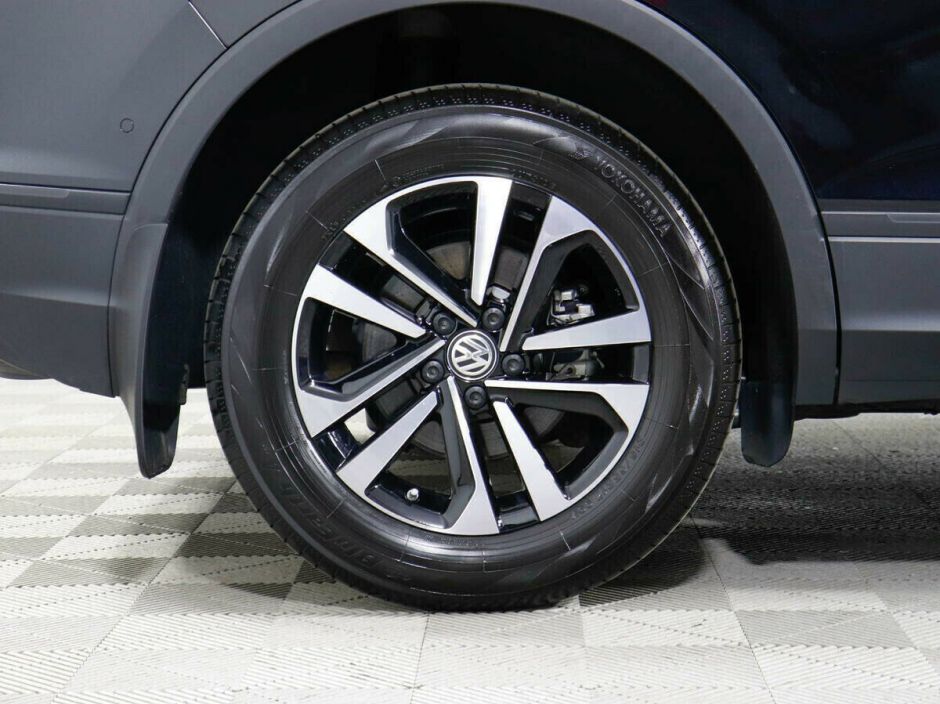 Volkswagen Tiguan 2.0 РКПП, 2019, 53 000 км фото 10