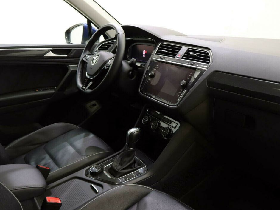 Volkswagen Tiguan 2.0 РКПП, 2018, 64 000 км фото 4