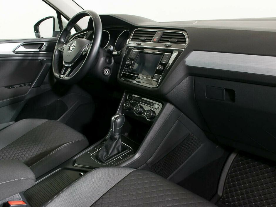 Volkswagen Tiguan 1.4 РКПП, 2017, 74 000 км фото 7