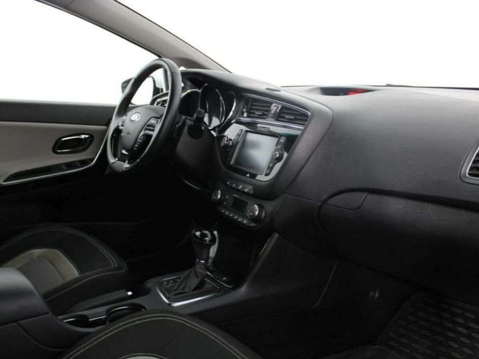Kia Ceed 1.6 АКПП, 2018, 61 000 км фото 6