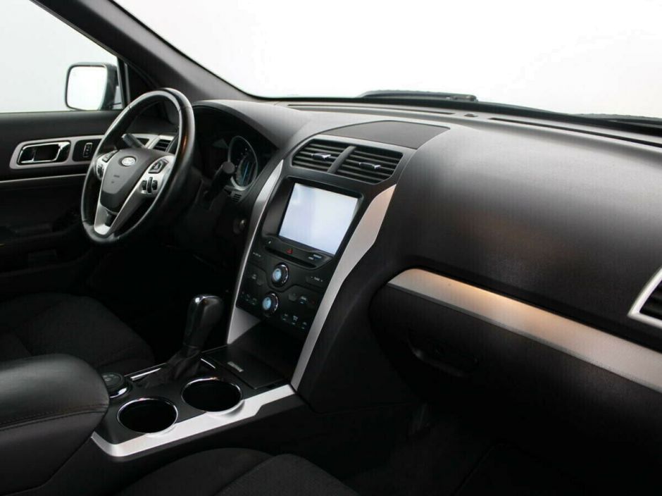 Ford Explorer 3.5 АКПП, 2011, 150 000 км фото 6