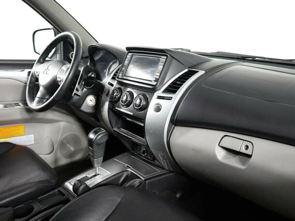 Mitsubishi Pajero Sport 2.5 АКПП, 2012, 132 000 км фото 5
