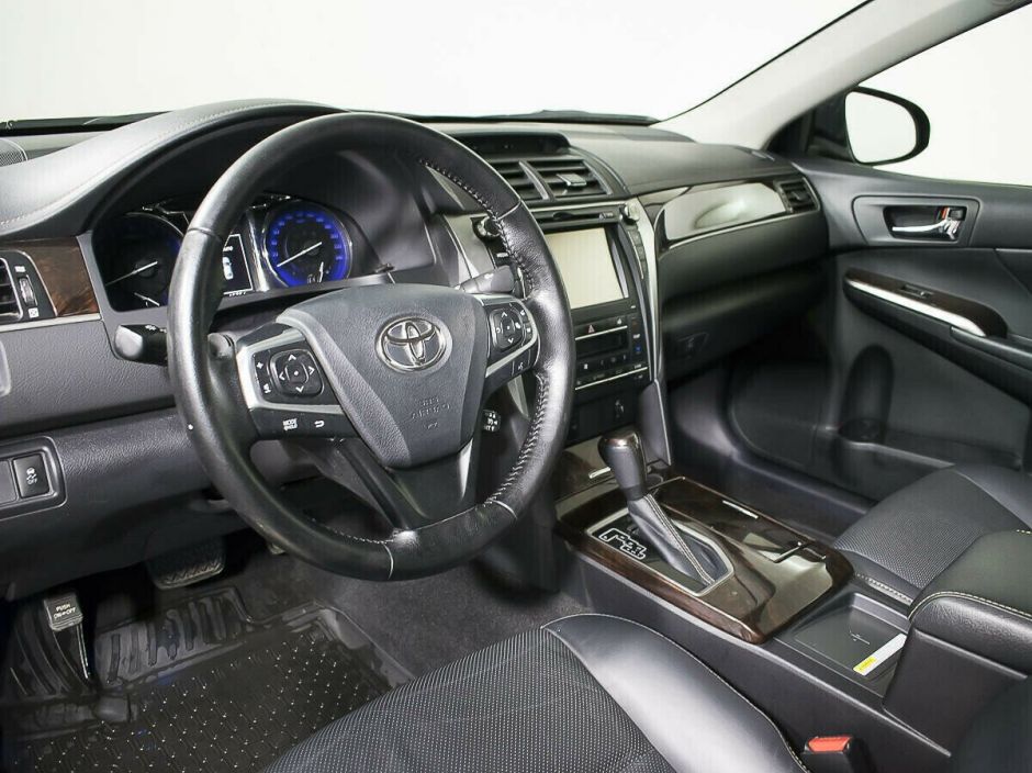 Toyota Camry 2.5 АКПП, 2017, 77 000 км фото 5