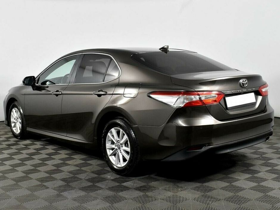 Toyota Camry 2.0 АКПП, 2018, 68 000 км фото 3