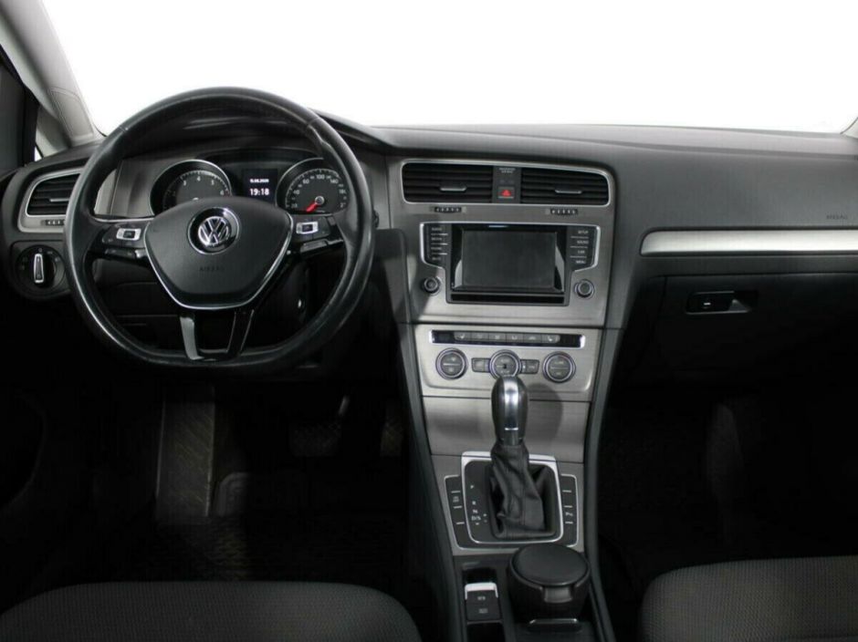 Volkswagen Golf 1.2 РКПП, 2013, 130 000 км фото 5