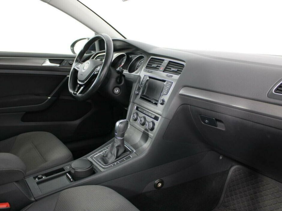 Volkswagen Golf 1.2 РКПП, 2013, 130 000 км фото 6