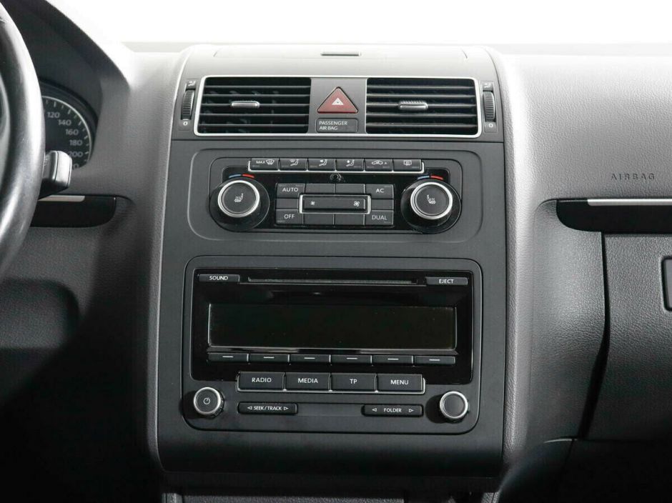 Volkswagen Touran 1.4 РКПП, 2011, 147 000 км фото 5