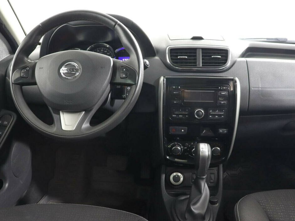 Nissan Terrano 2.0 АКПП, 2017, 85 000 км фото 5